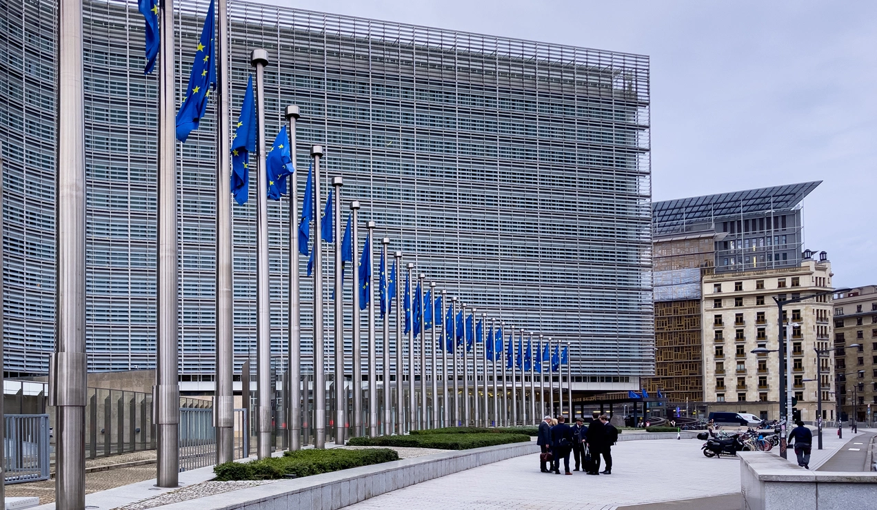 Эксперт оценила последствия санкций ЕС для платежной платформы А7