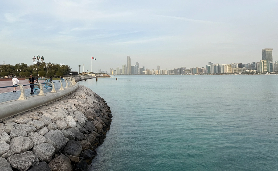 Abdelhadi Ramahi / Reuters