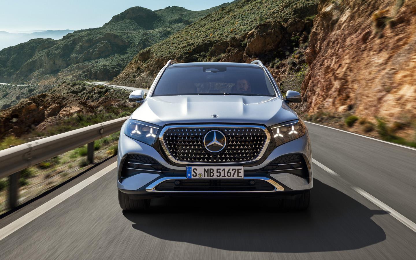 Новые Mercedes-Benz GLE и GLS приедут в Россию. Дилеры назвали сроки