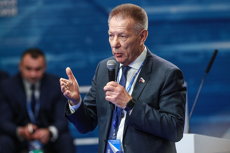 24 октября 2019 года депутаты Госдумы сняли неприкосновенность с депутата от &laquo;Единой России&raquo; Николая Герасименко в связи с административным делом: ранее сообщалось, что&nbsp;парламентарий за рулем своего &laquo;Лексуса&raquo; сбил мотоциклиста в Москве и якобы покинул место ДТП. Сам Герасименко подтверждал факт происшествия, но подчеркивал, что значительных травм у пострадавшего не было, а сам он не скрывался. В итоге депутата на полтора года лишили водительских прав.&nbsp;