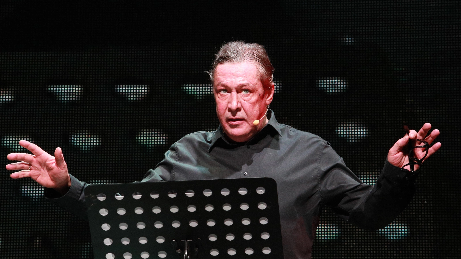 Михаил Ефремов