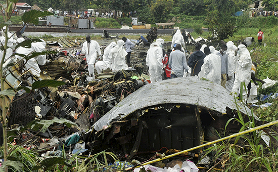 Обломки разбившегося в Южном Судане&nbsp;самолета Ан-12