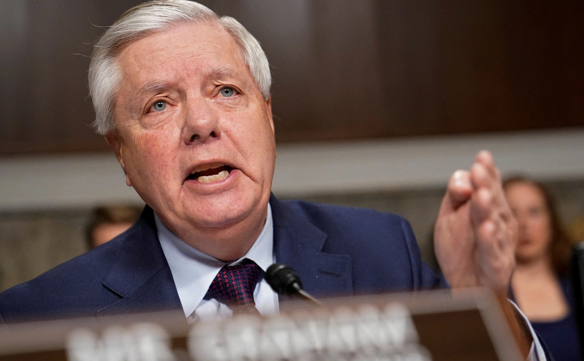 Nathan Howard / Reuters