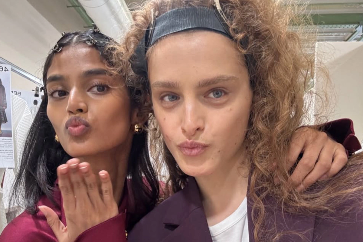 Адица Берзения (справа)