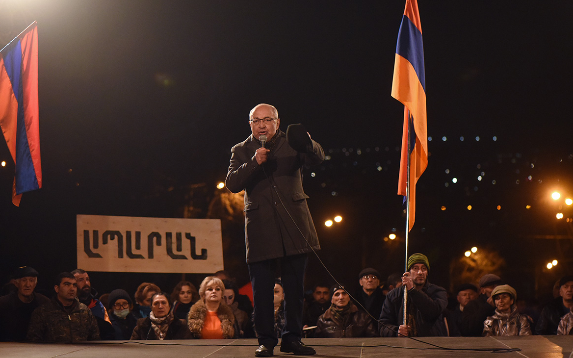 Оппозиция Армении отказалась от досрочных выборов без отставки Пашиняна