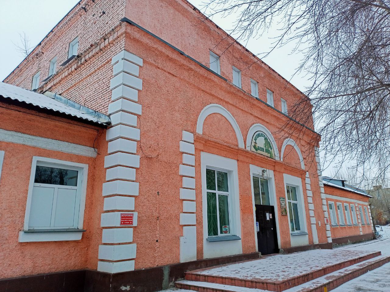 Здание муниципальной бани на ул. Петропавловской