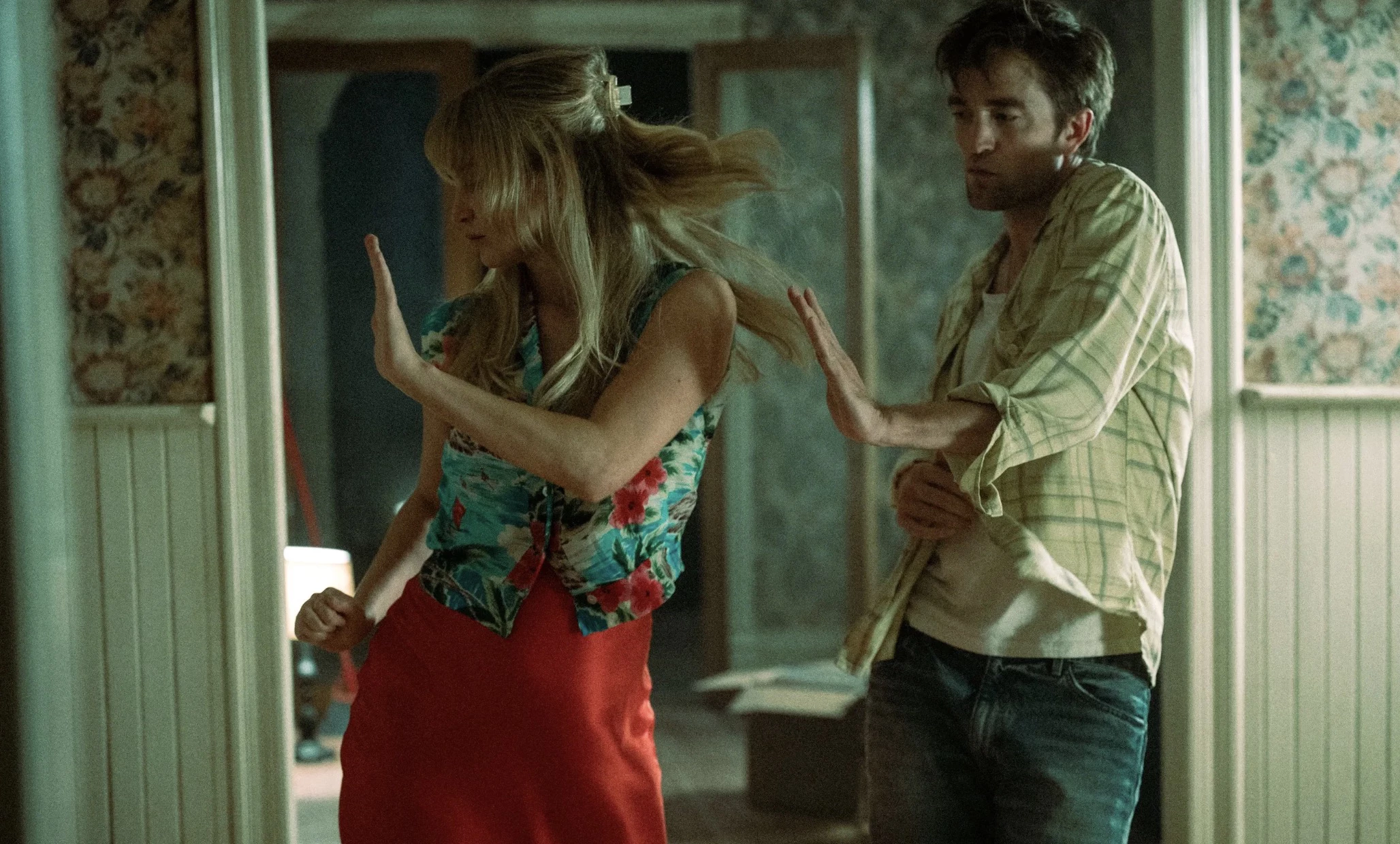 Неромантичный «синдром Офелии»: зачем смотреть «Умри, моя любовь»