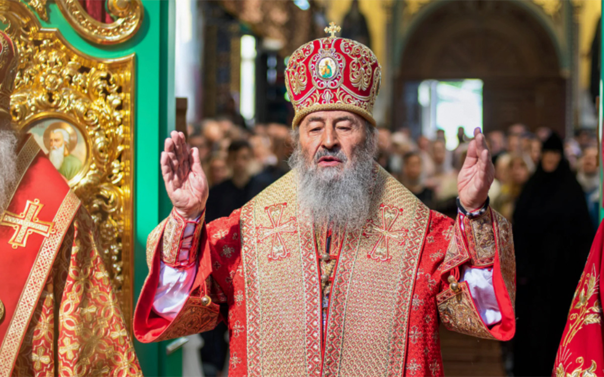 Предстоятель УПЦ помянул патриарха Кирилла как глава независимой церкви"/>














