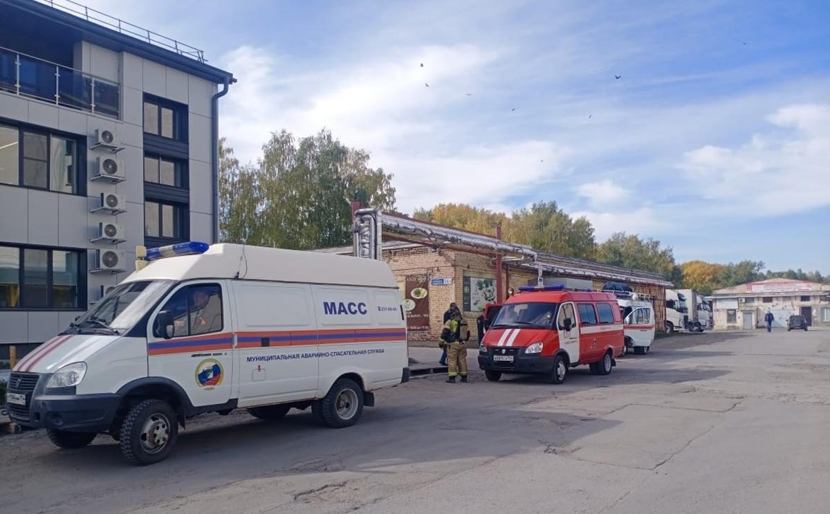 В Новосибирске 8 человек пострадали при утечке аммиака на хладокомбинате