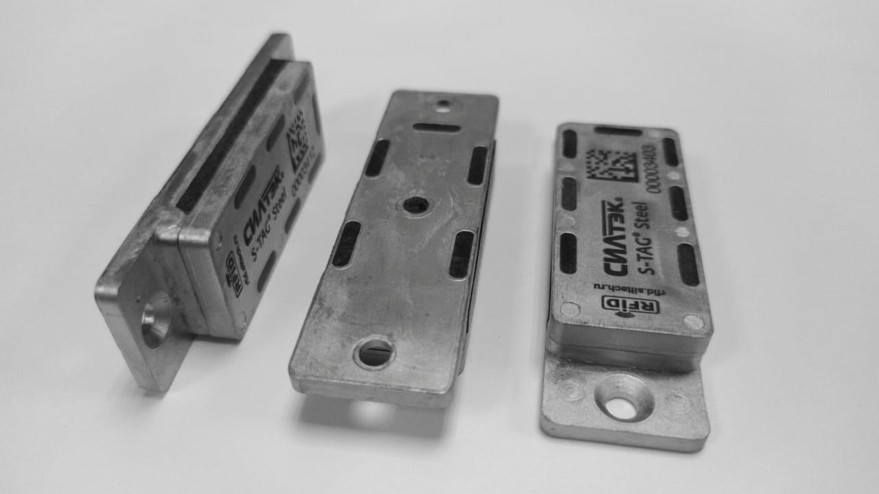 Стальная огнеустойчивая RFID-метка для маркировки крупных металлических объектов, работающих в экстремальных условиях.