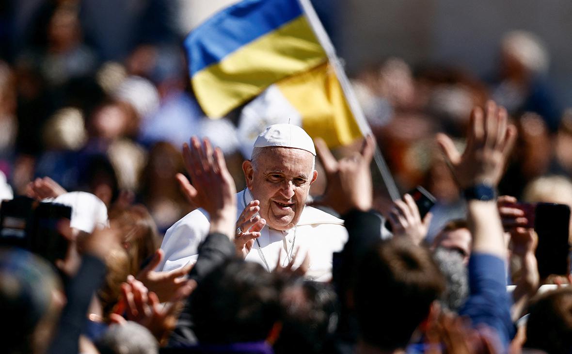 Папа Франциск помолился Деве Марии о мире на Украине"/>













