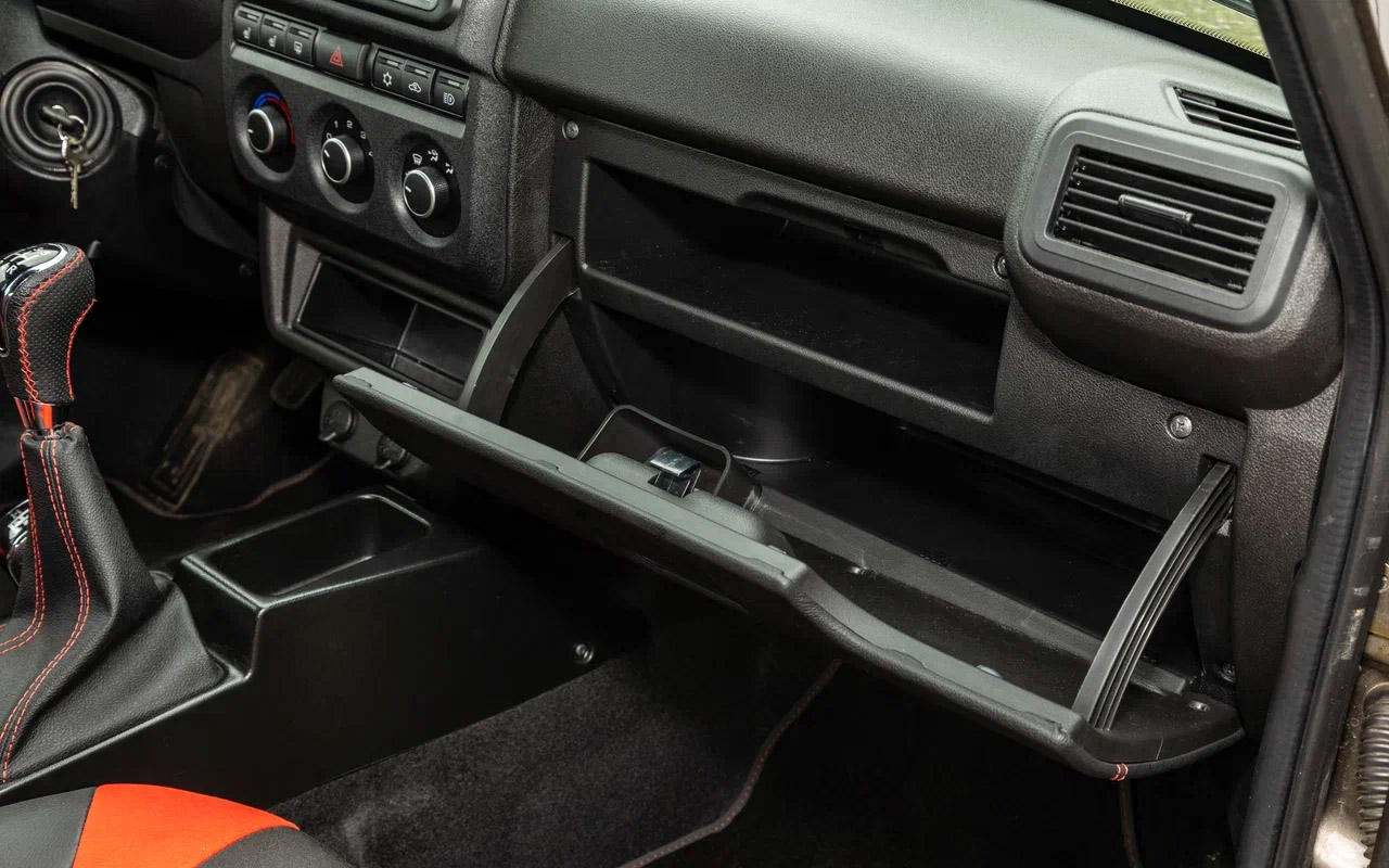 Lada Niva Sport