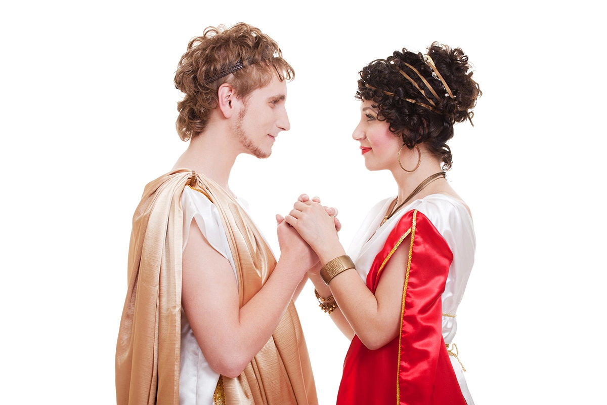 Древнегреческий наряд для бала путешественников во времени