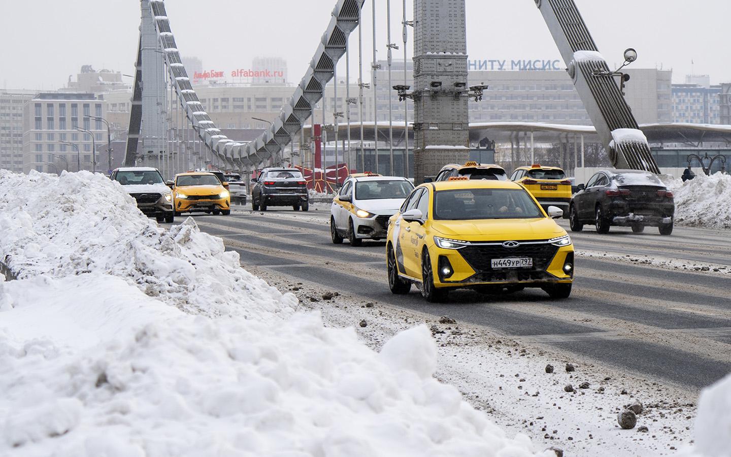 
            Новое такси, последствия снегопада и анонс продаж Volga. Итоги недели
        