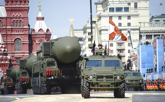 Подвижный ракетный комплекс «Ярс» на параде Победы на Красной Площади 9 мая 2015 года