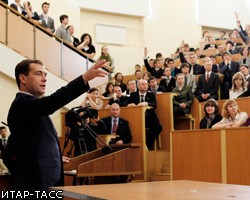 Д.Медведев: Система специального образования в стране деградировала