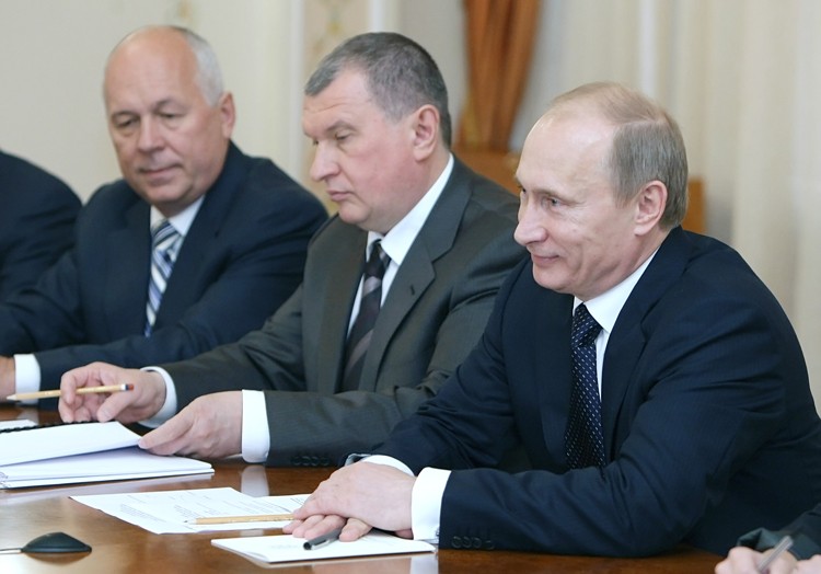 Удар по "внутреннему кругу" Путина: кто пострадает от новых санкций США