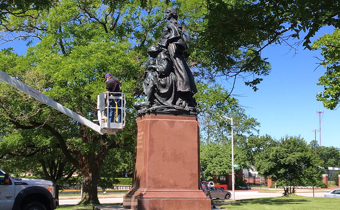 Монумент женщинам Конфедерации
