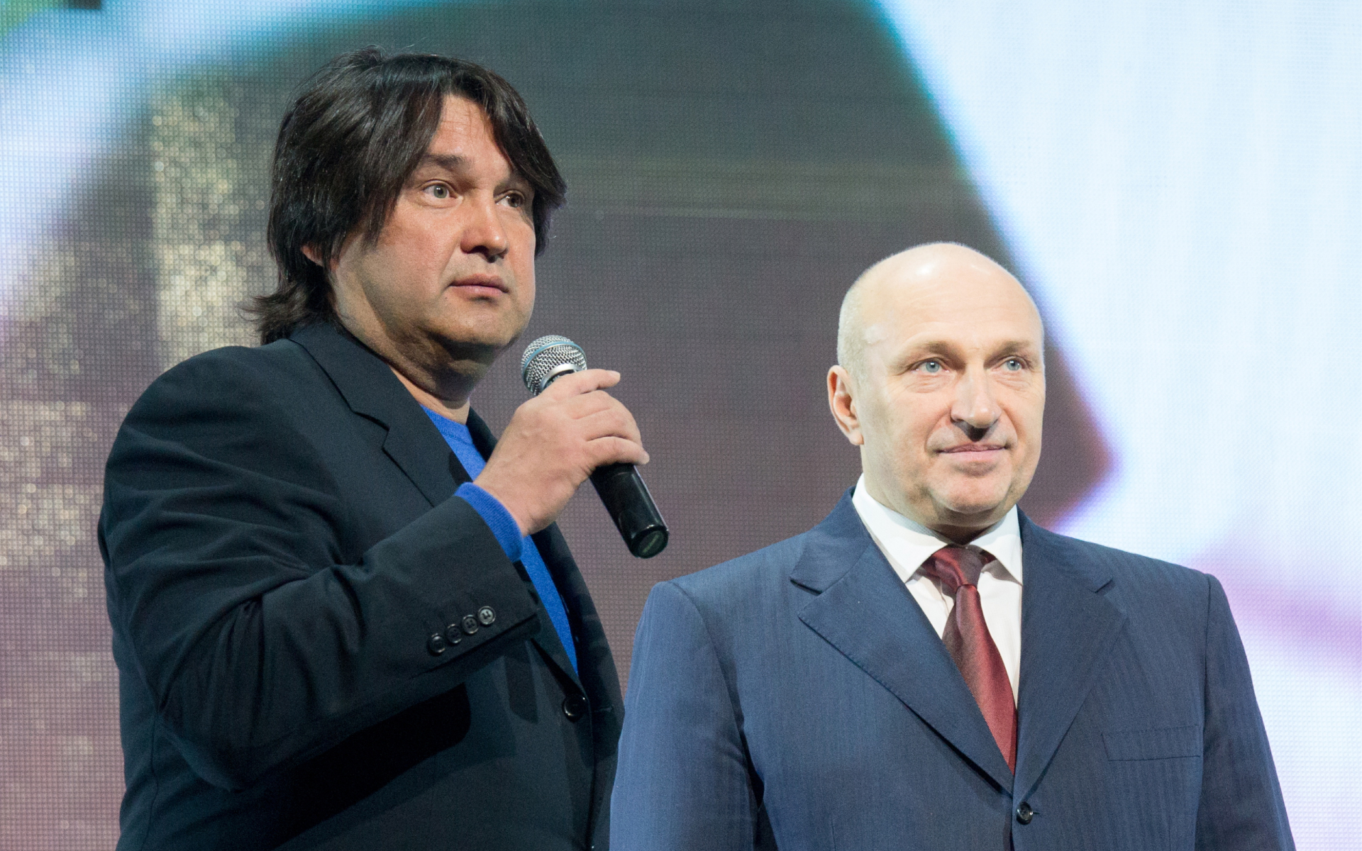 Шамиль Газизов (слева)