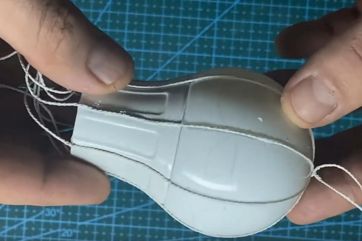 Как сделать новогодний воздушный шар из лампочки