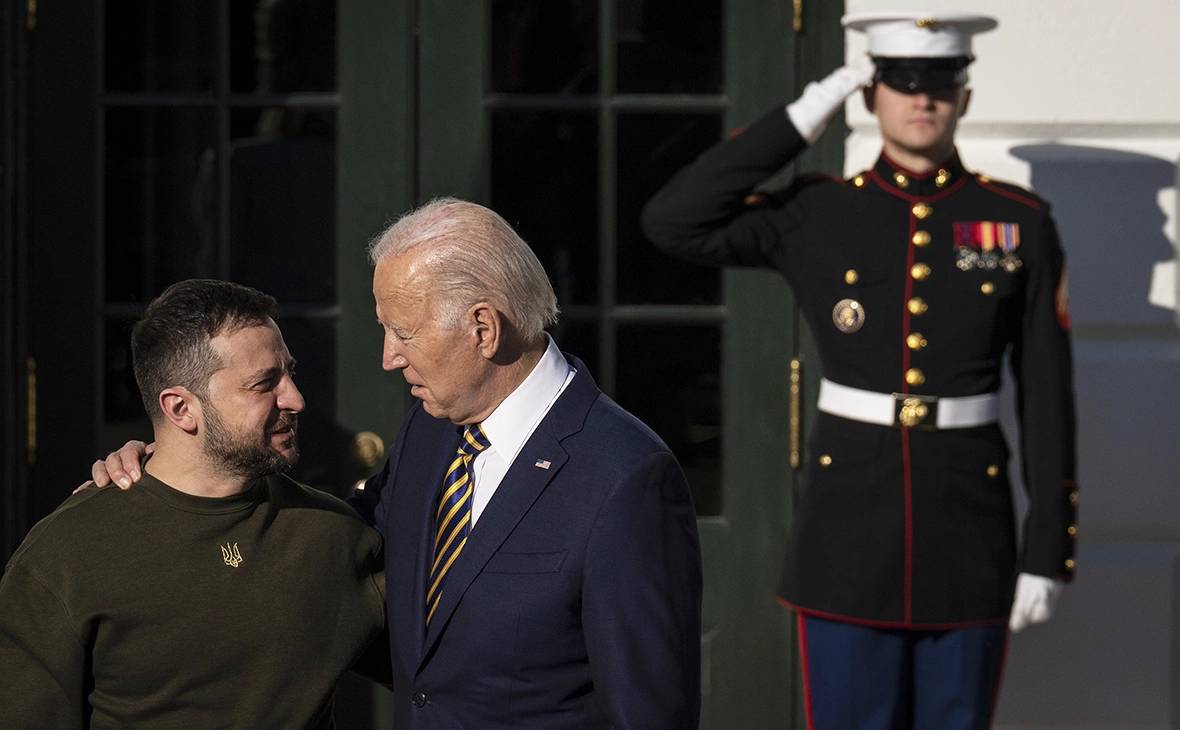 Drew Angerer / Getty Images