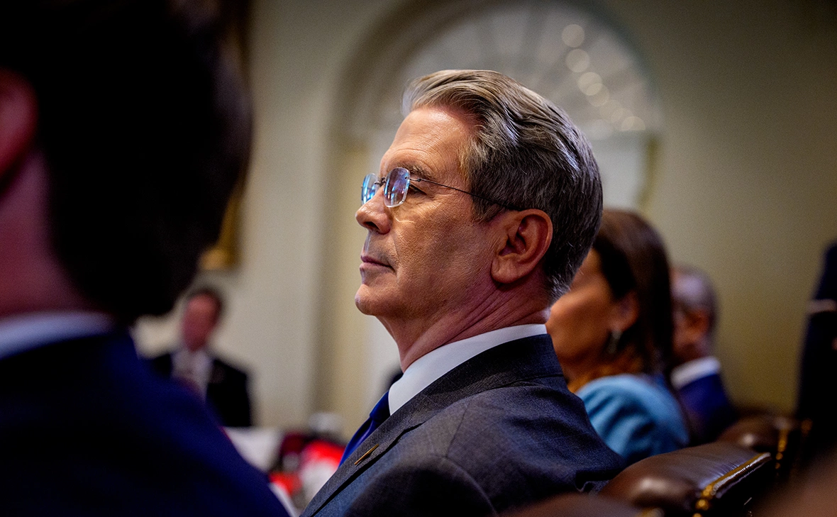 Andrew Harnik / Getty Images