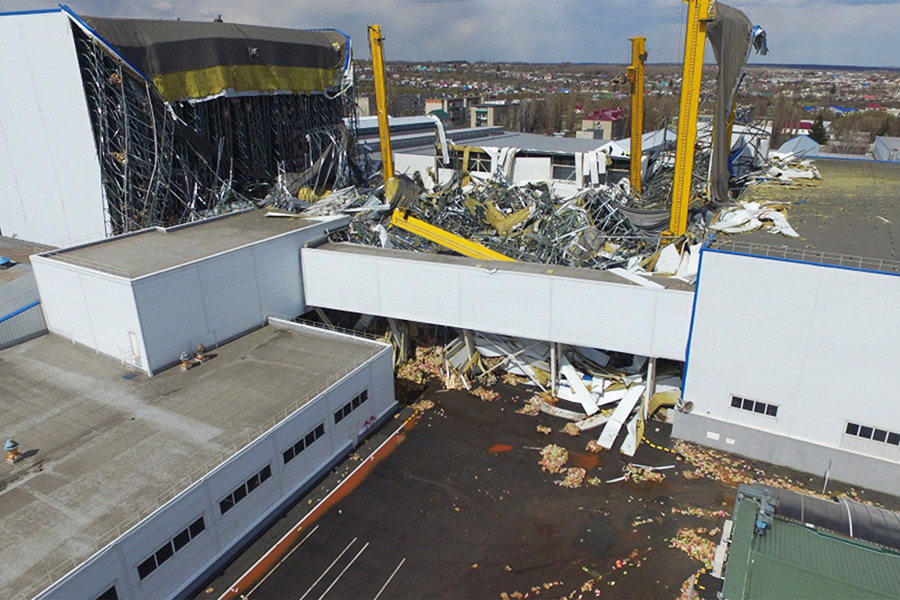 Обрушение крыши складского помещения компании PepsiCo


