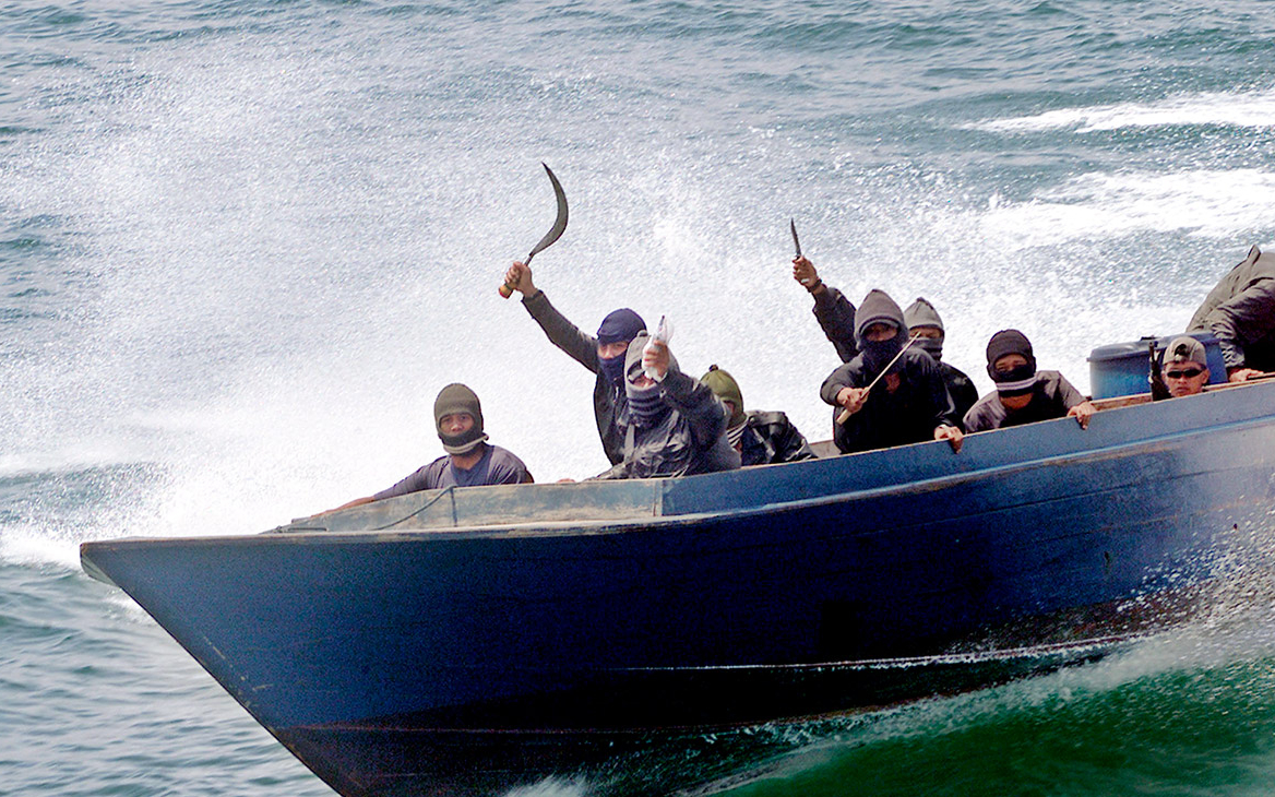 Пираты захватили судно у берегов Камеруна с россиянами на борту