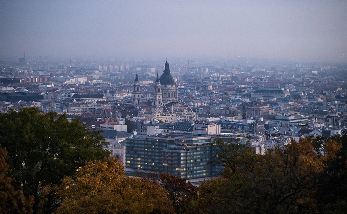 Marton Monus / Reuters