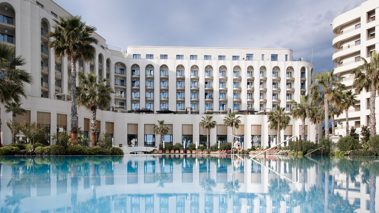 Бал, бранчи и выставка: какими будут ноябрьские праздники в Сочи