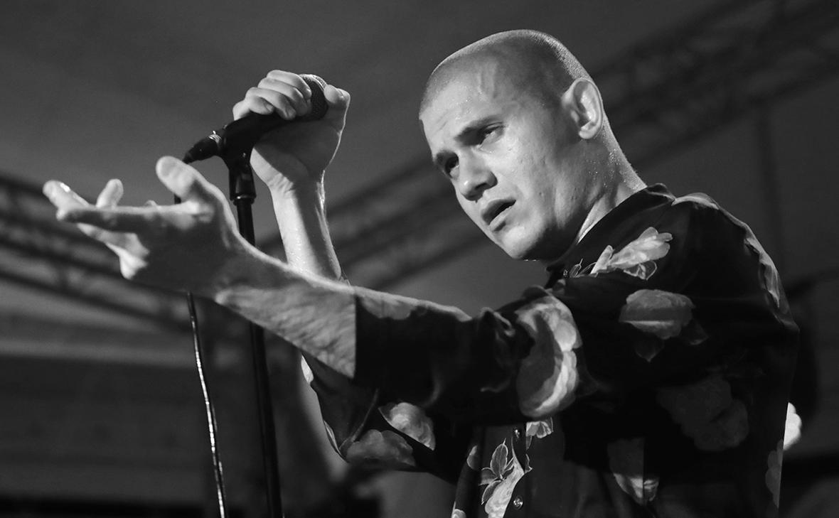 Вокалист группы «Shortparis» Николай Комягин