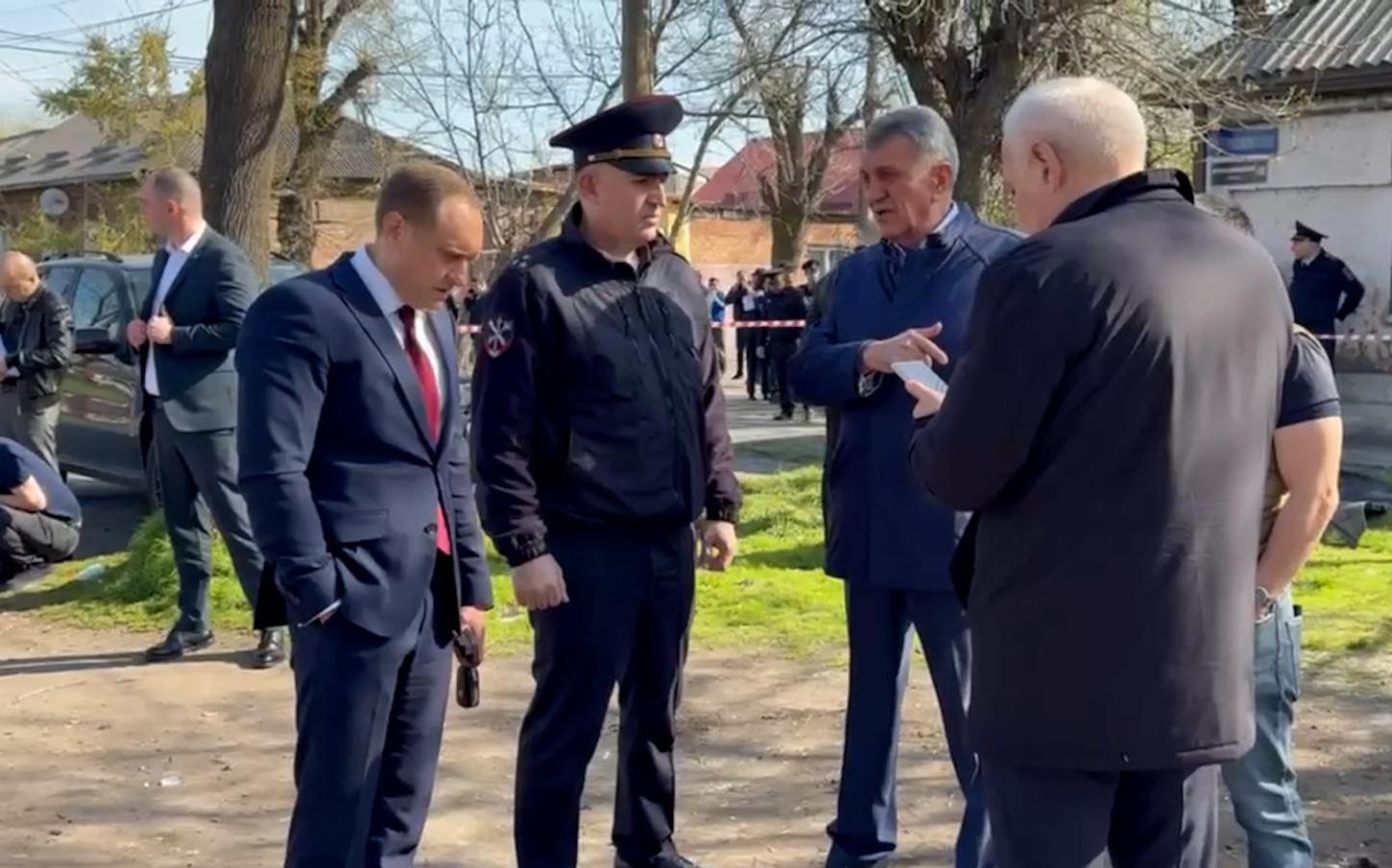 Меняйло показал кадры с места взрыва во Владикавказе