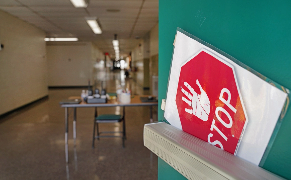 Jay Paul / Getty Images