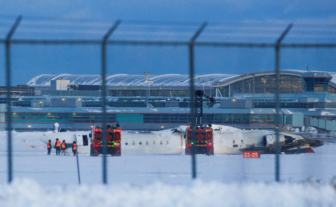 Cole Burston / Reuters