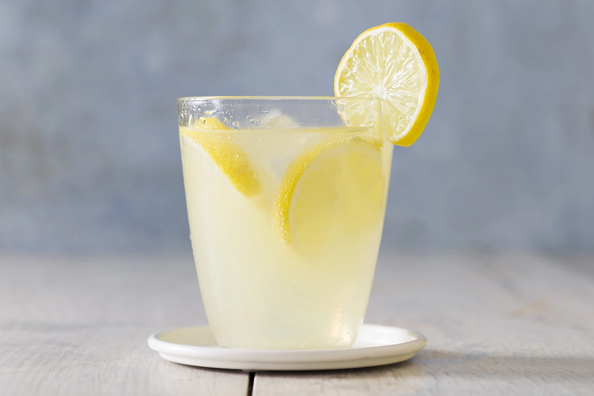 Бехеровка также является частью, пожалуй, самого известного чешского коктейля. В сочетании с тоником она образует неразлучную пару в виде коктейля под названием «Бетон»