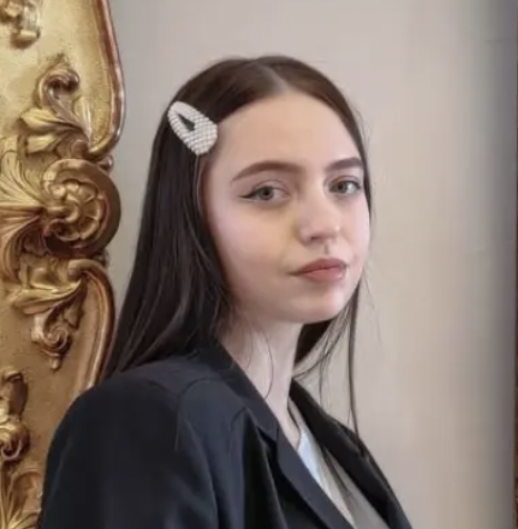 Юлия Арустамова