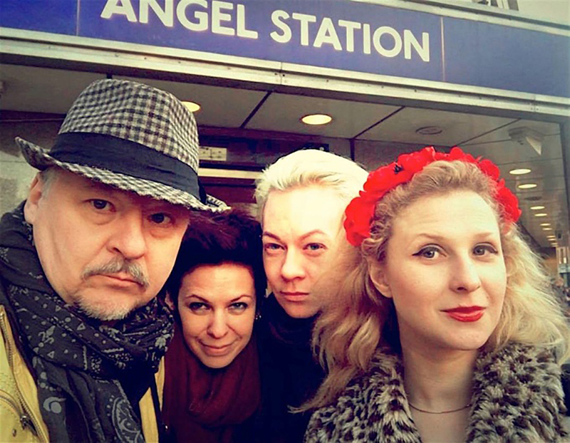 Мария Алехина (справа) с коллегами по &laquo;Белорусскому свободному театру&raquo;