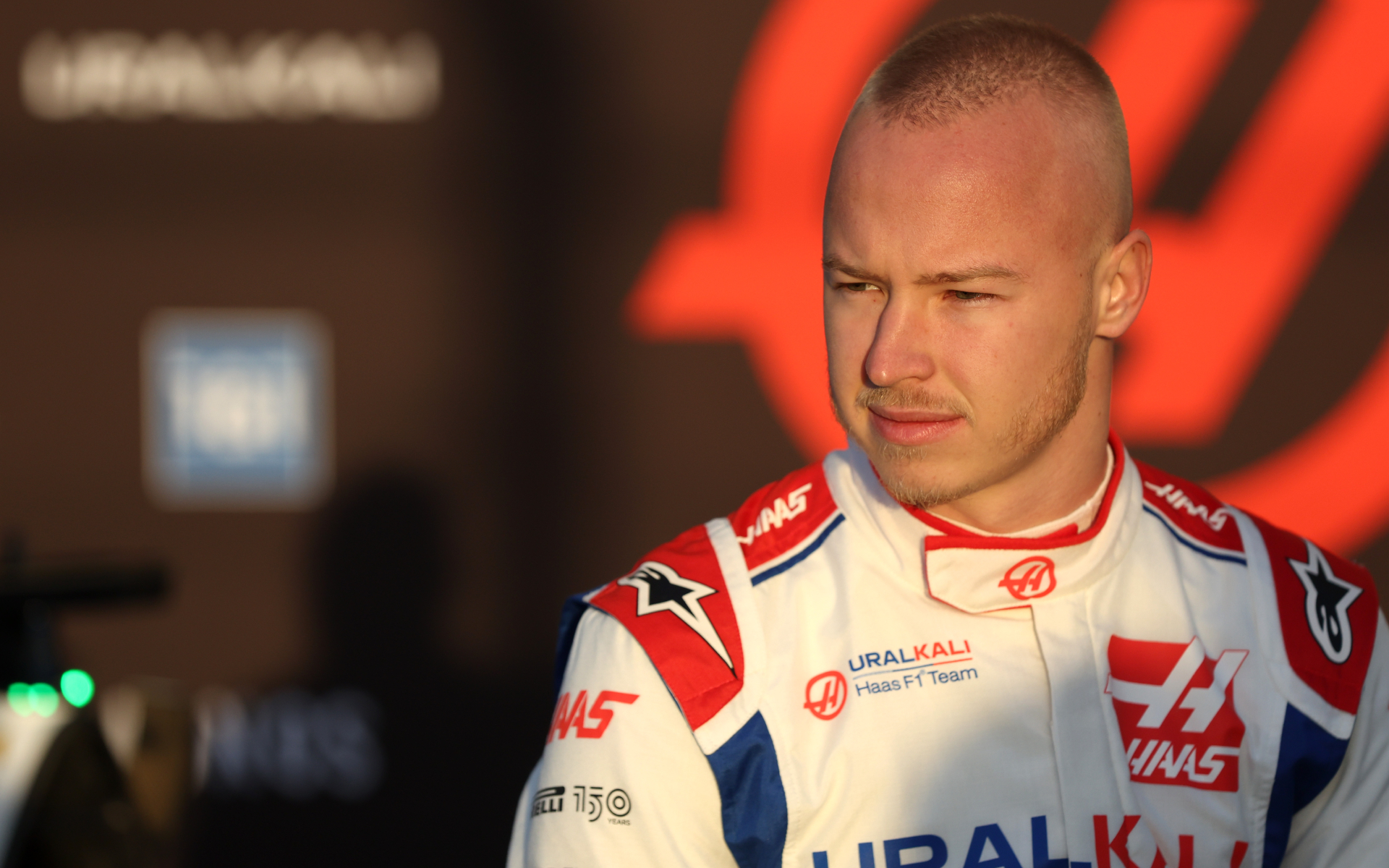 Команда «Формулы-1» разорвала контракт с российским гонщиком Мазепиным