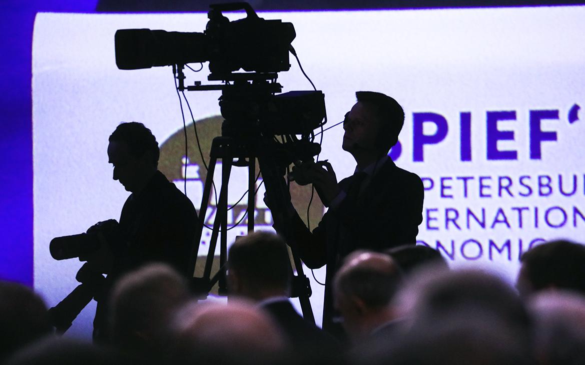 ПМЭФ отказал в аккредитации журналистам из недружественных стран