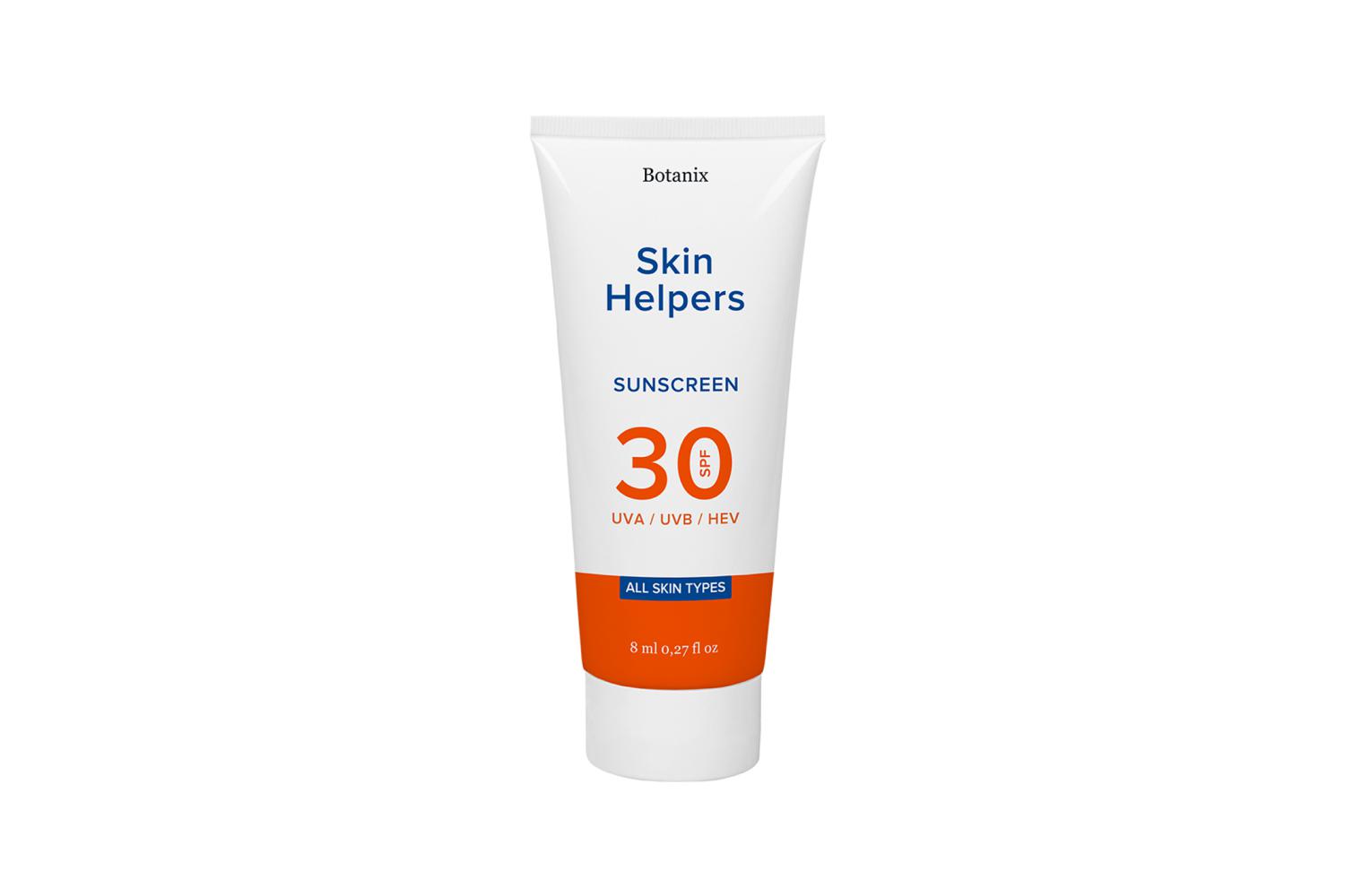 Солнцезащитный крем SPF 30, Skin Helpers, 266 руб. (&laquo;Л&#39;Этуаль&raquo;)