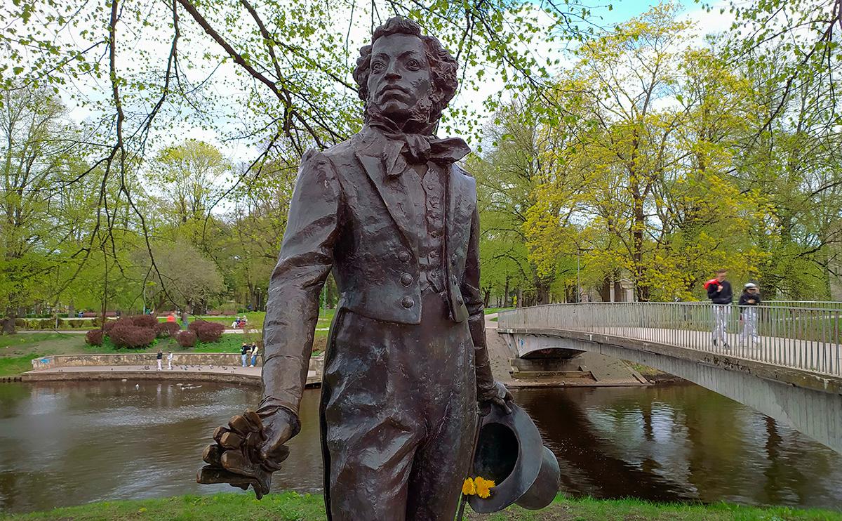 Памятник Александру Пушкину в Риге, архивное фото