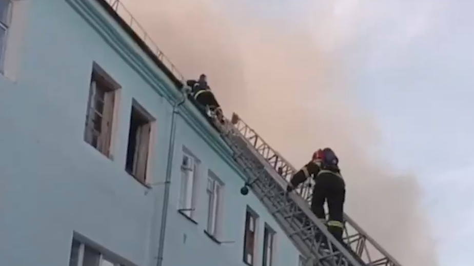 В Иванове загорелся многоквартирный жилой дом