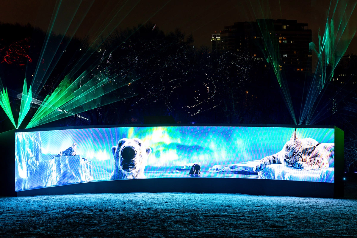 Нет года без огня: столица встречает праздник необычным световым шоу