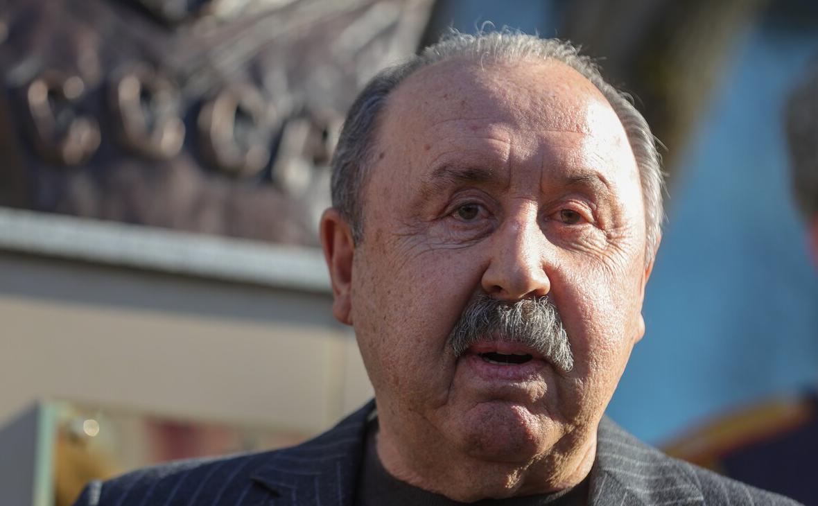 Валерий Газзаев