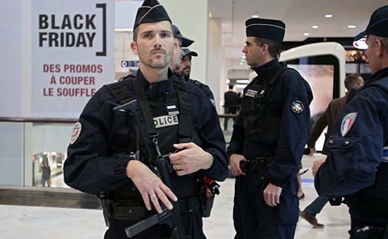 Полицейский патруль в&nbsp;Париже