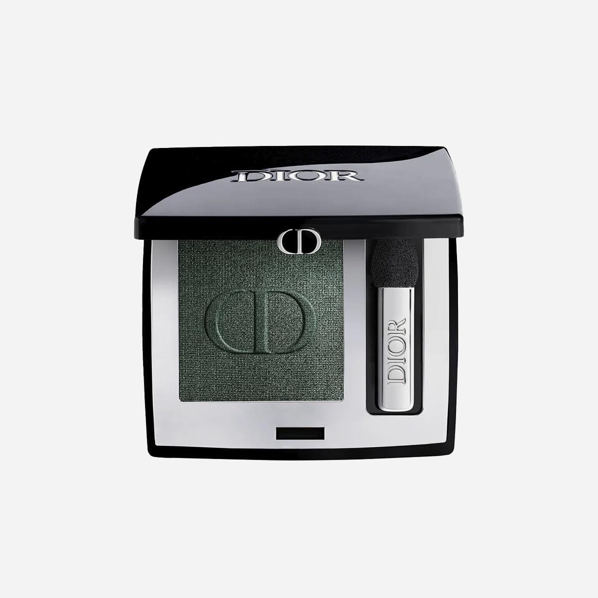 Тени для век Diorshow Mono Couleur Satin, &laquo;280 Клевер Удачи&raquo;, Dior. 4550 руб. (ЦУМ)