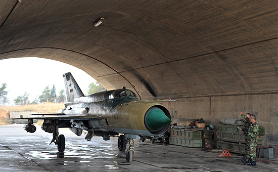 МиГ-21 сирийских ВВС на авиабазе Хама


