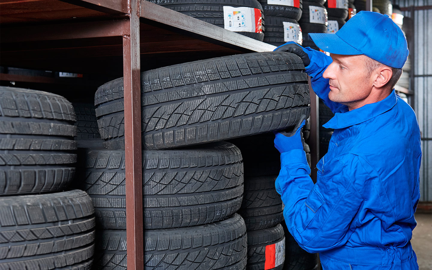 Как правильно хранить резину с дисками и без: инструкция