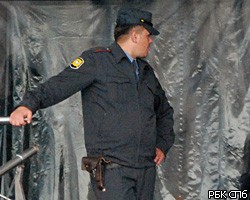 Милиция ищет анонима, "минирующего" петербургские ТЦ