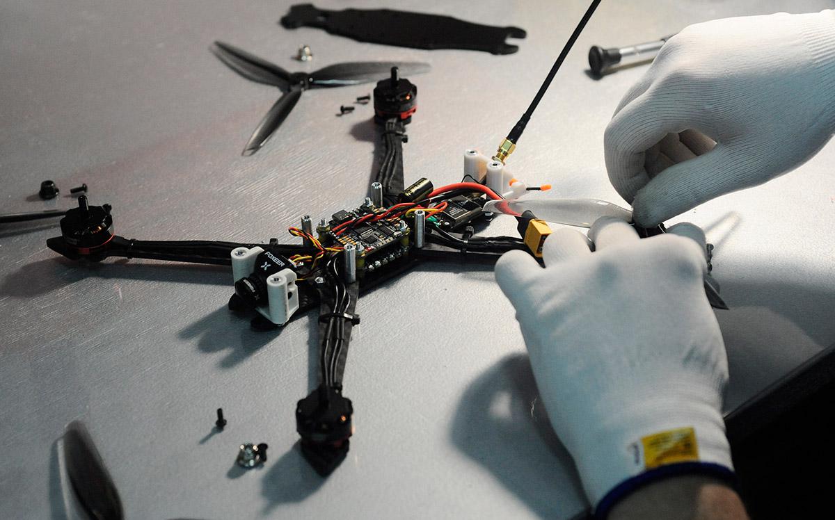 «Ъ» узнал о дефиците дронов и комплектующих из-за ограничений Китая